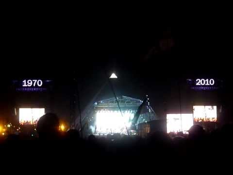 "Glitter Freeze" - Gorillaz (feat. Mark E. Smith), Glastonbury Festival, 25th June 2010