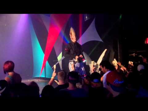 Spikey at Spectrum performing Blurred Lines