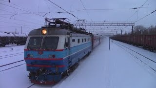 preview picture of video 'ЧС2К-728 с поездом Екатеринбург — Пенза на ст. Саранск-2'