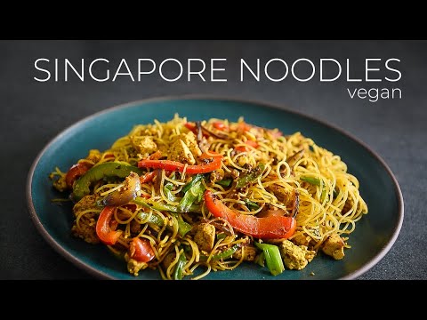 Vegetarian Singapore Noodles Recipe | Cantonese Curry Rice Noodles (星洲炒米粉)