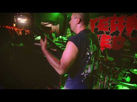 Internal Bleeding | Live in Amityville, NY