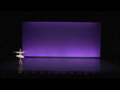 Aurora variation, Act 1