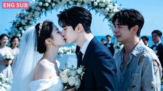 8 jaar verspild! Hij zei "Wacht". Ze draaide zich om en trouwde meteen een ander!