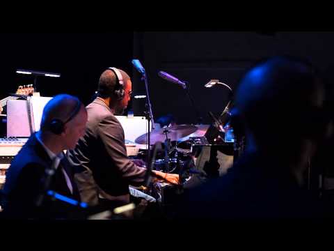 Robert Glasper Experiment with Metropole Orchestra - Lovely Day
