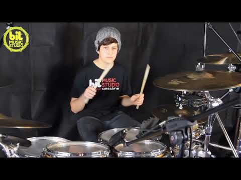 Allievi Bit Music Studio: Ludovico Leonardo Minu - Caparezza Vieni a ballare in Puglia  -