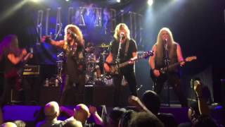 Black n Blue - Hold on to 18 @ Trees, Dallas 6-15-17