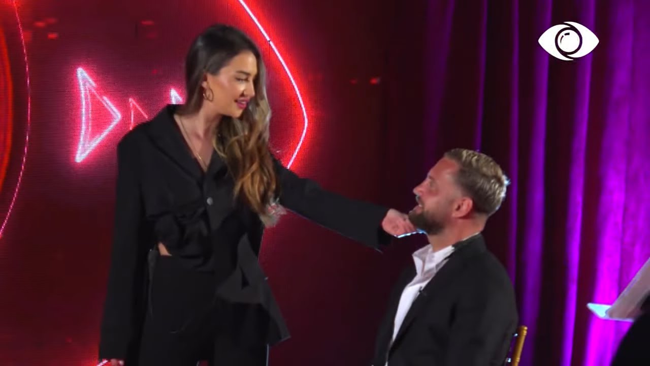 Cabaret Night/ Performanca e Kiarës