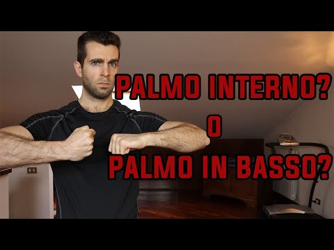 Il gancio si sferra con il palmo all'interno o in basso?