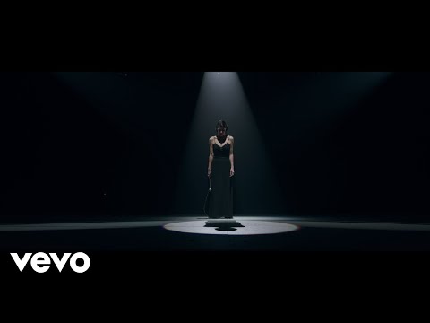 Videoclip de parole dette male — Giorgia