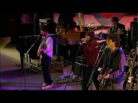 Red Hot Chili Peppers - "I Get Around" (live)
