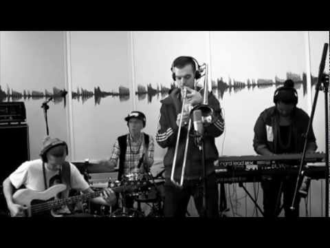 Kristian Persson Elements - Cycling Trivialities (José González Cover) (live in the studio)