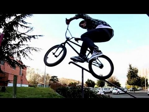 Nicolas Badet (VANS) - Street BMX