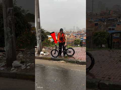 No brakes. Rainy downhill. Only balance saved him. 🚴‍♂️🌧️ #shorts #facts