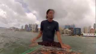 preview picture of video 'Filipe Finco-Surf em Meia Praia Itapema'