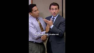 Download lagu Michael Kisses Oscar to Prove He Accepts Gay People 😦 mp3
