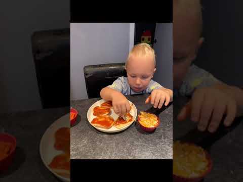 Homemade pizza lunchable