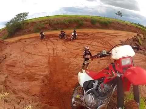 Trilheiros de Adamantina e Pacaembu -cdp2x -brincando nos barrancos.