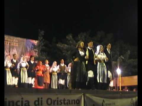 Ghilarza - Gruppo folk "Su carruzu"