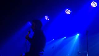 Razor&#39;s Edge - William Control