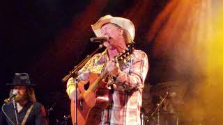 Tracy Lawrence If The World Had A Front Porch at Billy Bob&#39;s Texas 9.15.18