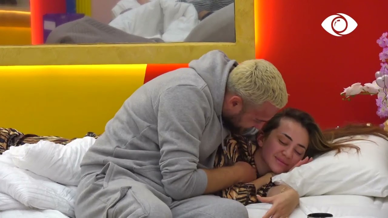 O gjumashe/ Luizi e puth, Kiara nuk zgjohet