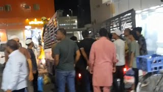 আমি এখানে বাজার করি