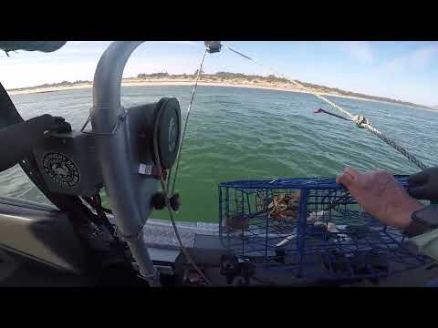 Deadliest Catch - crab fishing nehalem Bay with Capt'n Bob