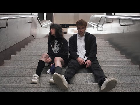 Elixier - Dropped here x El Rafo (official musicvideo)