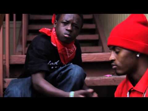 YOUNG DOE feat/ PHILTHY RICH, HAWKMAN & POOH HEFNER "LIVIN LIFE FAST" (official video)
