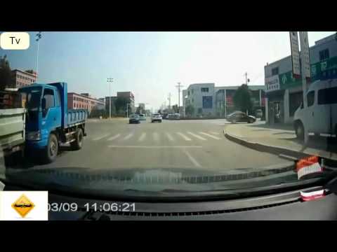 Mix Idiotów na Drogach 