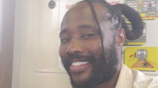 "kNOw CA$H rides the train 2 The Ohara Airport in Chicago 4 the 1st time in his life!!!!"