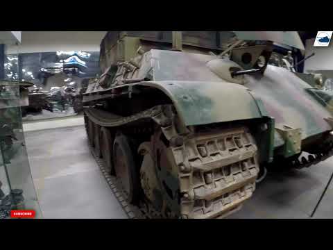 Bergepanther Ausf.G - Walkaround - Saumur Tank Museum.