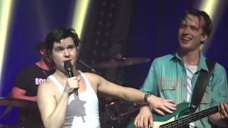 Lukas Graham saying hi to all his family hayo live Dublin Feb 2017