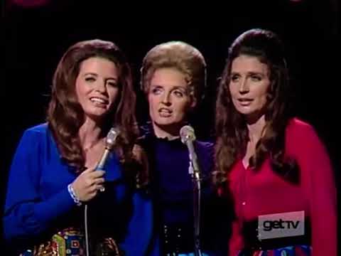 The Carter Sisters- “Dear Mama” on the Johnny Cash Show LIVE (1971)