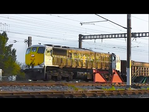 IE class 071 (082) + Tara Mines - Fairview Dart Depot, Dublin