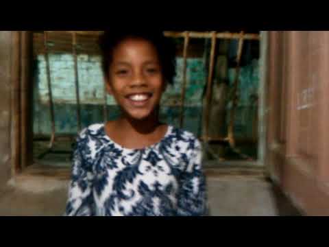 Yasmin quem tem amigas tem tudo