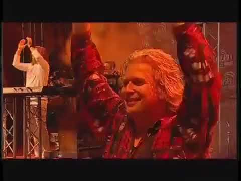 EDDA művek - Kölyköd voltam /Zárlat (Budapest, Műjégpálya 2005.09.03).