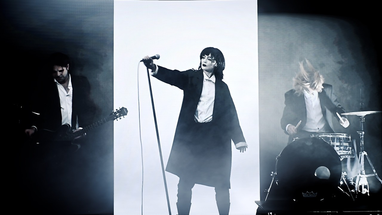 Saint Agnes - The Ghost (Official Video) STROBE WARNING - YouTube