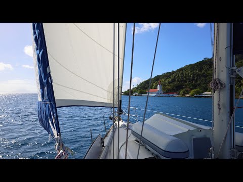 Ep 62 - Sailboat and grass skirt mix around Huahine - Sailing Sea Pearl