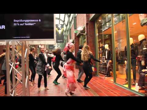 Hanseviertel | Fashion-Flashmob 2015 | Stage School Hamburg | Tanz