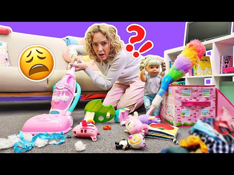 Baby Born Spiele - Nicole und Baby Born räumen das Haus auf. Puppen Video für Kinder
