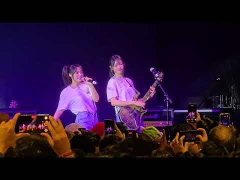 QWER Rockation tour in LA - 11.16.25 - "Discord" (fan cam)