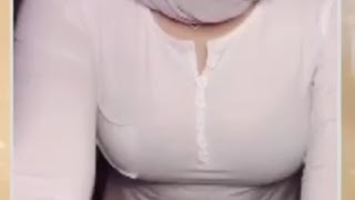 Amira insyirah live goyang-Hijab live