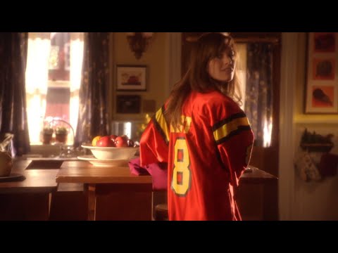 Smallville || Committed 8x05 (Clois) || Lois Wakes Up with a Hangover [HD]