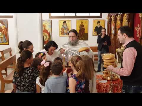 Αρτοκλασία - Ι.Ν. Αγ. Νικολάου στο Abu Dhabi