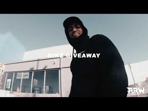 Roadrun CMoe x Hollywood BayBay Christmas Bike Giveaway ‘20