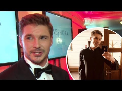 Mikołaj Roznerski o "Ojcu Mateuszu". Polubił grać w sutannie?