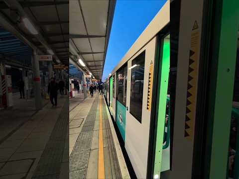 New DLR B23 trains now in service! #london #DLR #DocklandsLightRailway #B23 #tfl