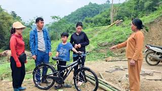 Download lagu NHAT bought a bicycle for LONG, but THAO wouldn't let her son accept it. mp3