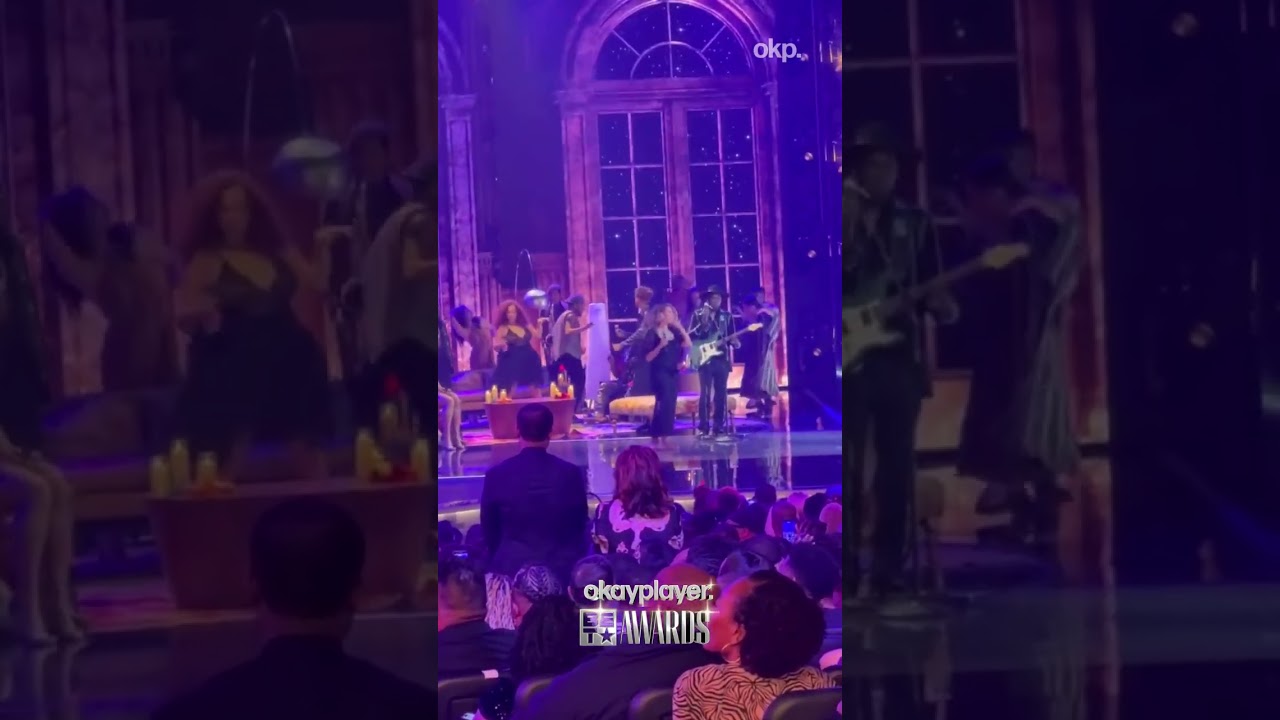 #AriLennox & #Raye sharing a stage at the #betawards was everything 🙌🏾 🎤 #trending
